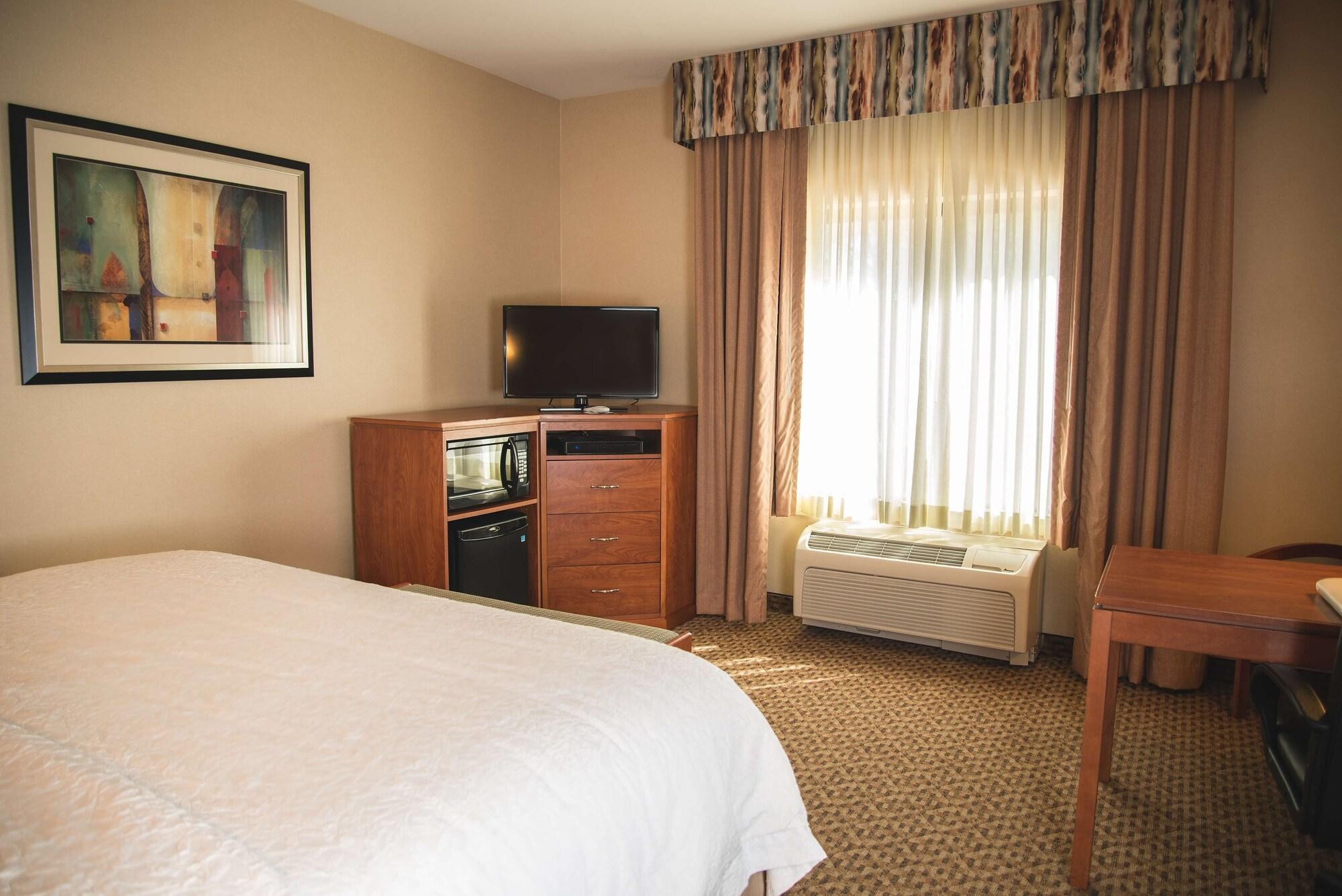 Hampton Inn & Suites Greeley Ngoại thất bức ảnh