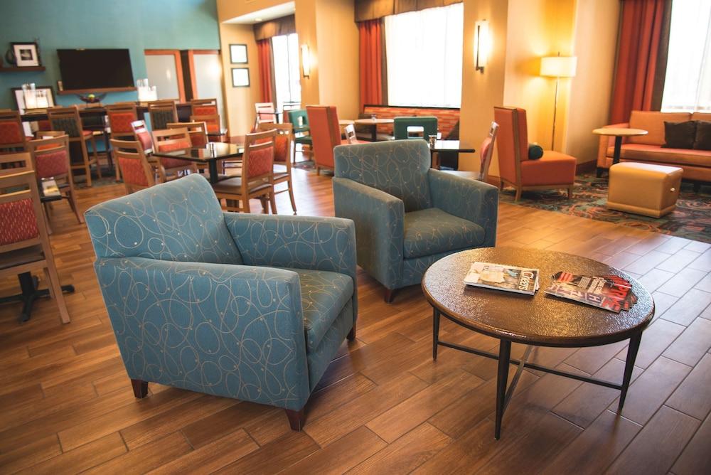 Hampton Inn & Suites Greeley Ngoại thất bức ảnh