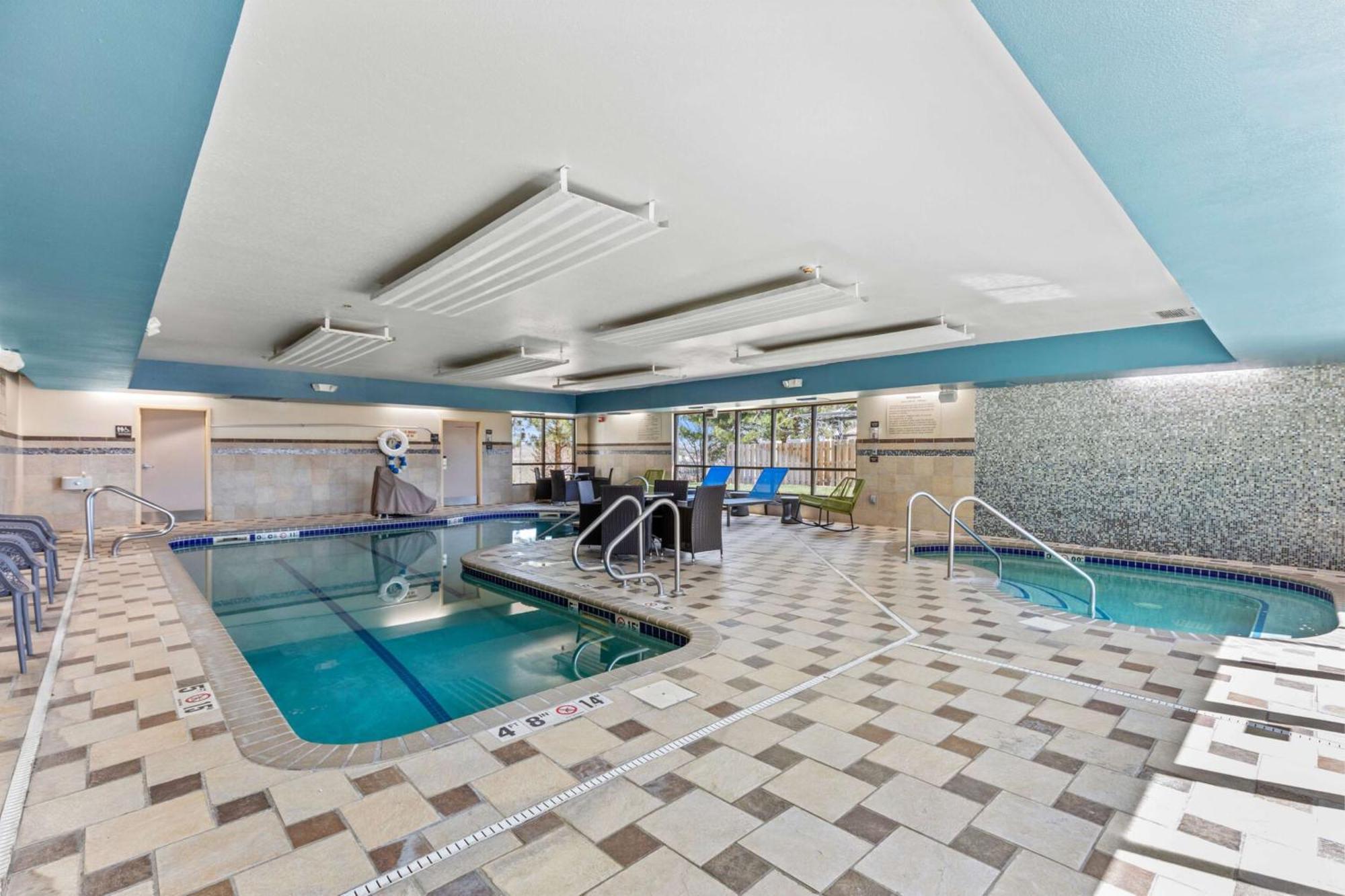 Hampton Inn & Suites Greeley Ngoại thất bức ảnh