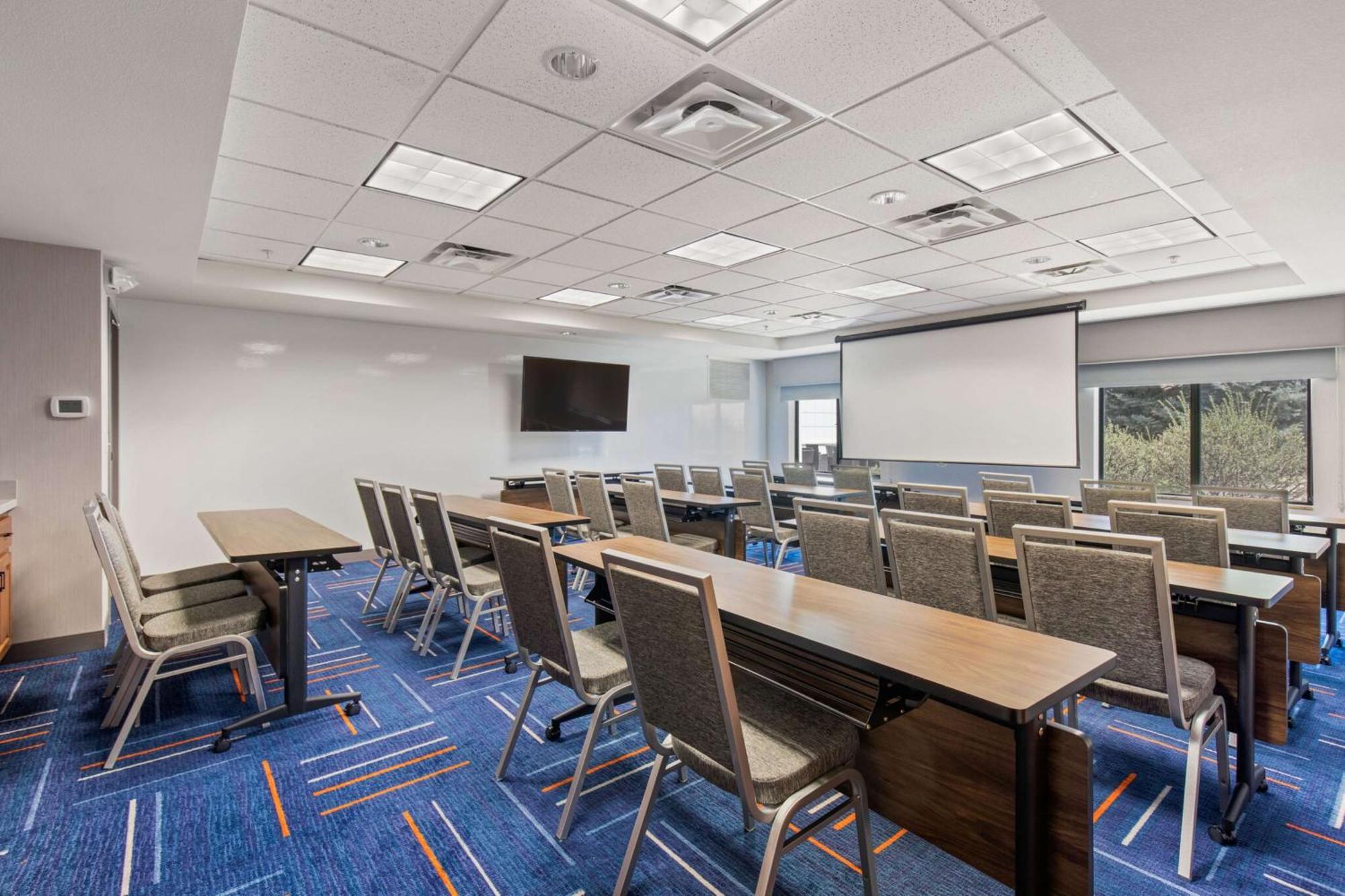 Hampton Inn & Suites Greeley Ngoại thất bức ảnh